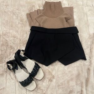 Zara black mini skort.size M